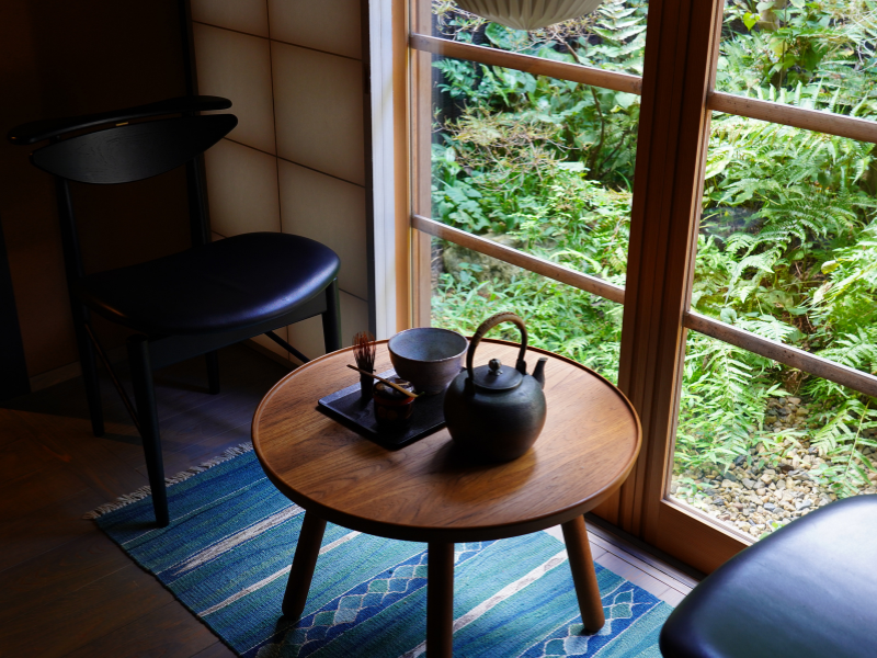 GENSOは町家リノベーションのチームです。ダイニングルームの心地良さを感じてください。