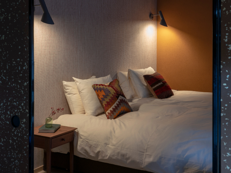 GENSOは町家リノベーションのチームです。ダイニングルームの心地良さを感じてください。